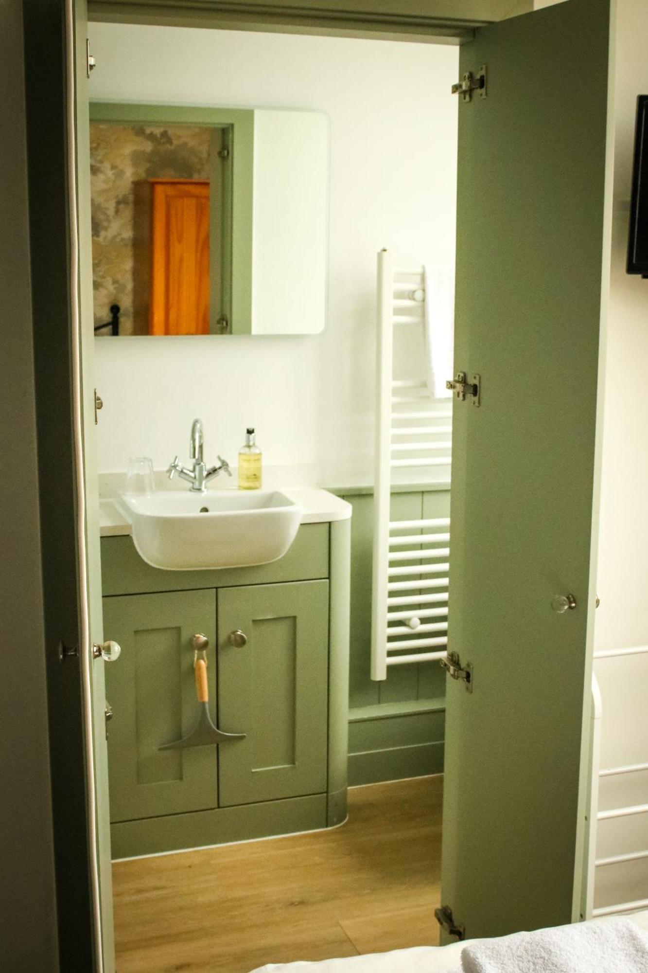 מיינהד Waverley B & B מראה חיצוני תמונה