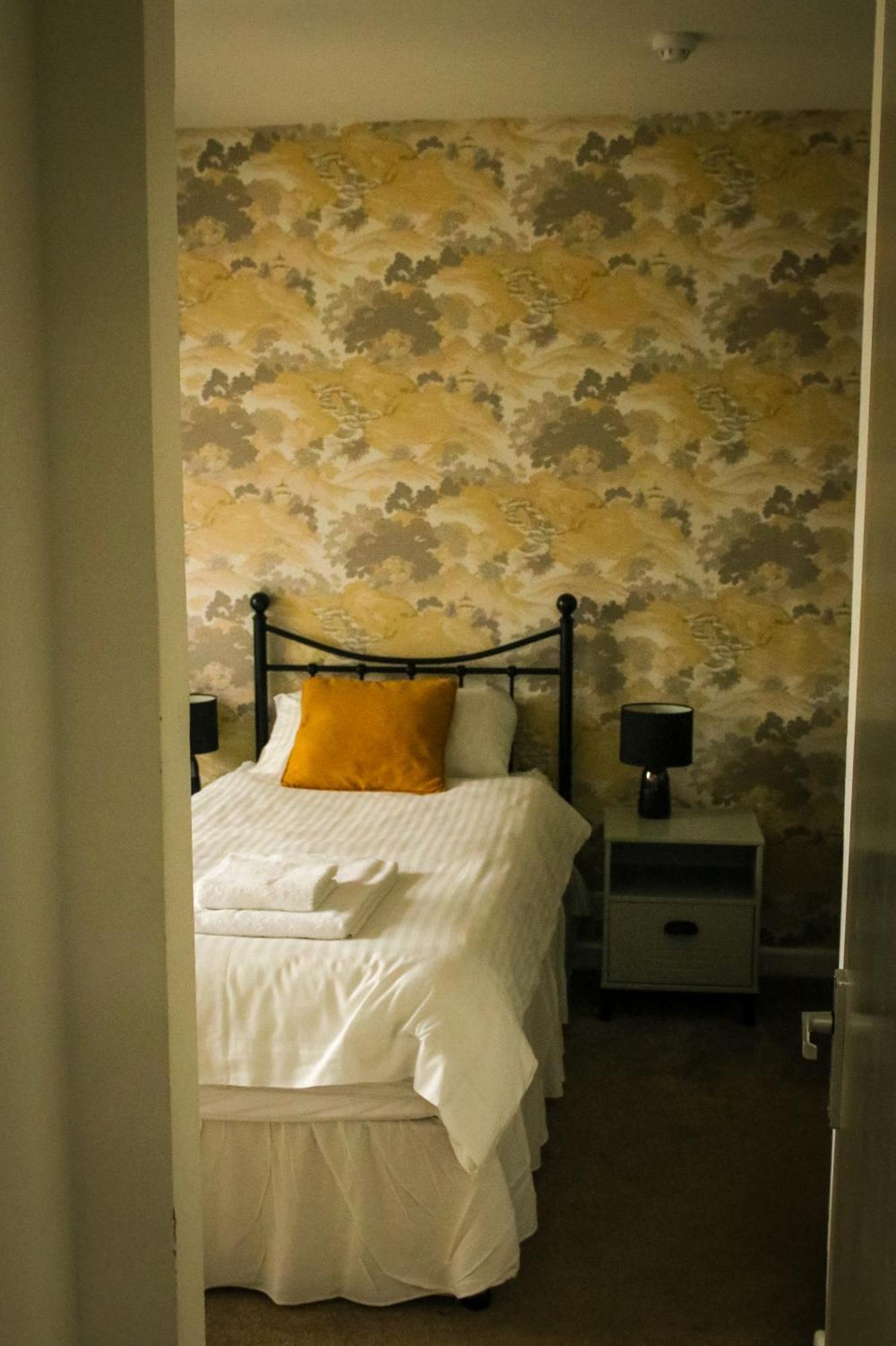מיינהד Waverley B & B מראה חיצוני תמונה